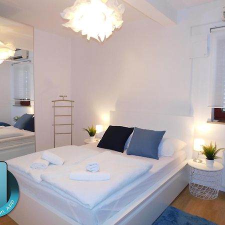 Apartment Stella Koper Eksteriør bilde